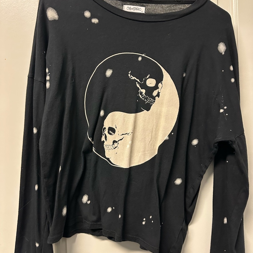 Lauren Moshi Black Skull Graphic Top